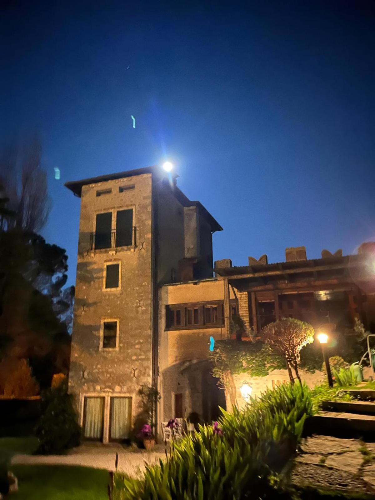 Castrum Di Serravalle Vittorio Veneto Bagian luar foto