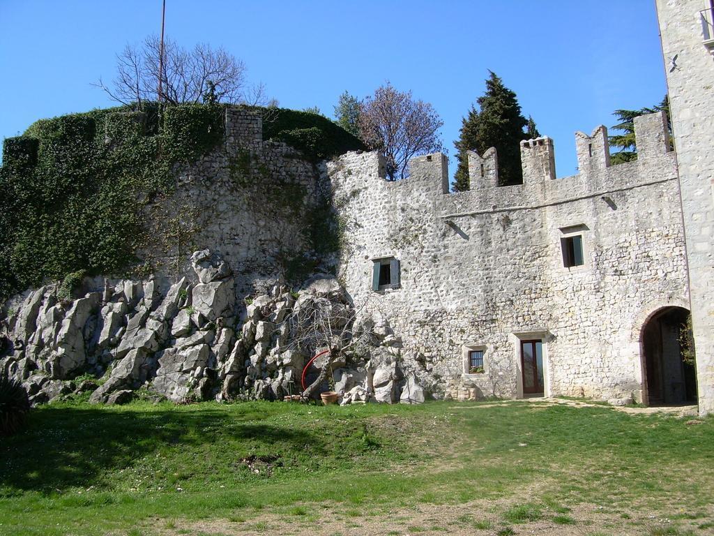 Castrum Di Serravalle Vittorio Veneto Bagian luar foto