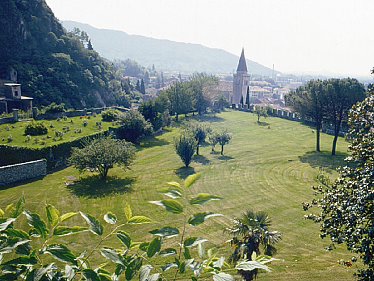 Castrum Di Serravalle Vittorio Veneto Bagian luar foto